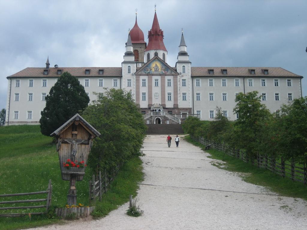 Garni Sonnegg Bed and Breakfast Petersberg Buitenkant foto