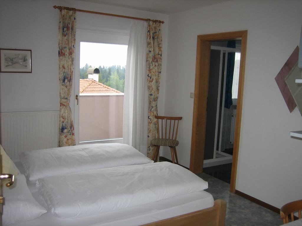 Garni Sonnegg Bed and Breakfast Petersberg Kamer foto